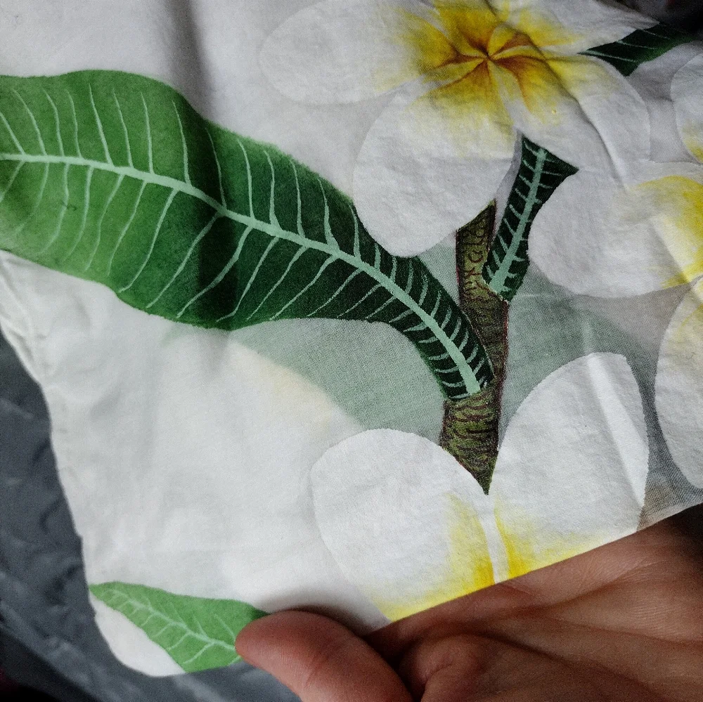 Soft magnolia print cotton fabric, almost silk like, thin and smooth